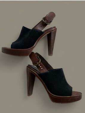 Cole haan vintage suede heels - made in Brazil